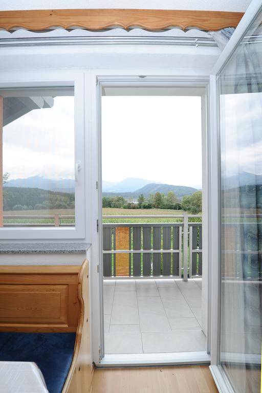 Bed and Breakfast Fruehstueckspension Lach Эберндорф Экстерьер фото